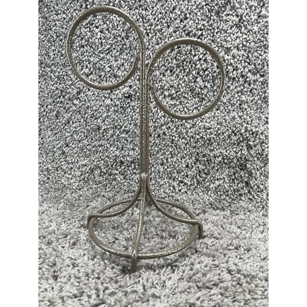 2 Ring Free Standing Coated Wrought Iron Towel Rack Preowned Home Decor